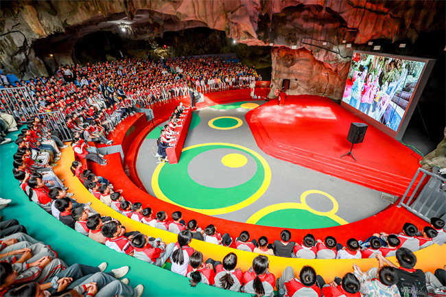 1761702983134024G4Rv.jpg 活动现场.jpg